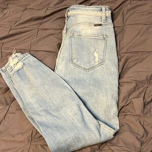 Kancan light wash, distressed jeans, size 27